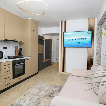 Apartment Regal Infinity Pool & Mamaia North